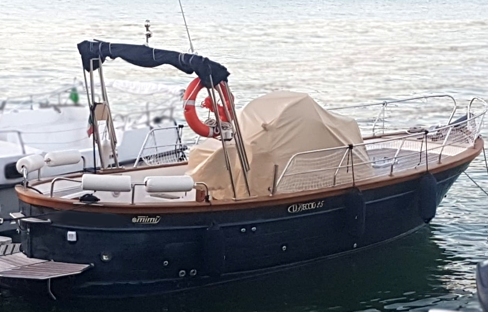 <<< VENDUTO >>> Gozzo Mimi Libeccio 25 Sport + 180Hp Yanmar Diesel - 2012<br><a href=dettaglio.aspx?Id=45 >VAI ALLA SCHEDA</a>